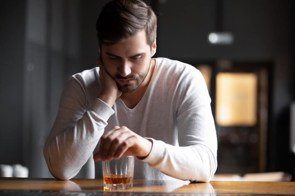 Een alcoholist heeft geen controle over zijn drankgebruik